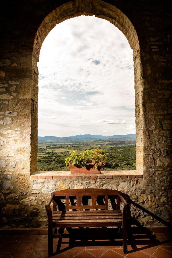Tenuta Di Montemassi Fattoria ภายนอก รูปภาพ