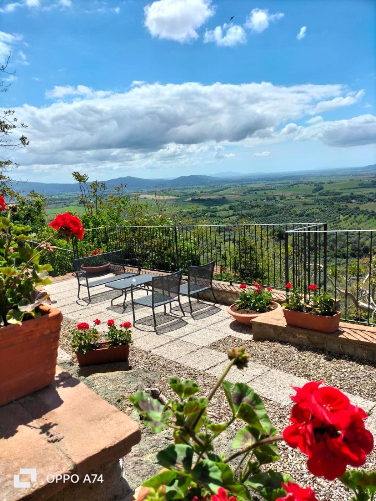 Tenuta Di Montemassi Fattoria ภายนอก รูปภาพ